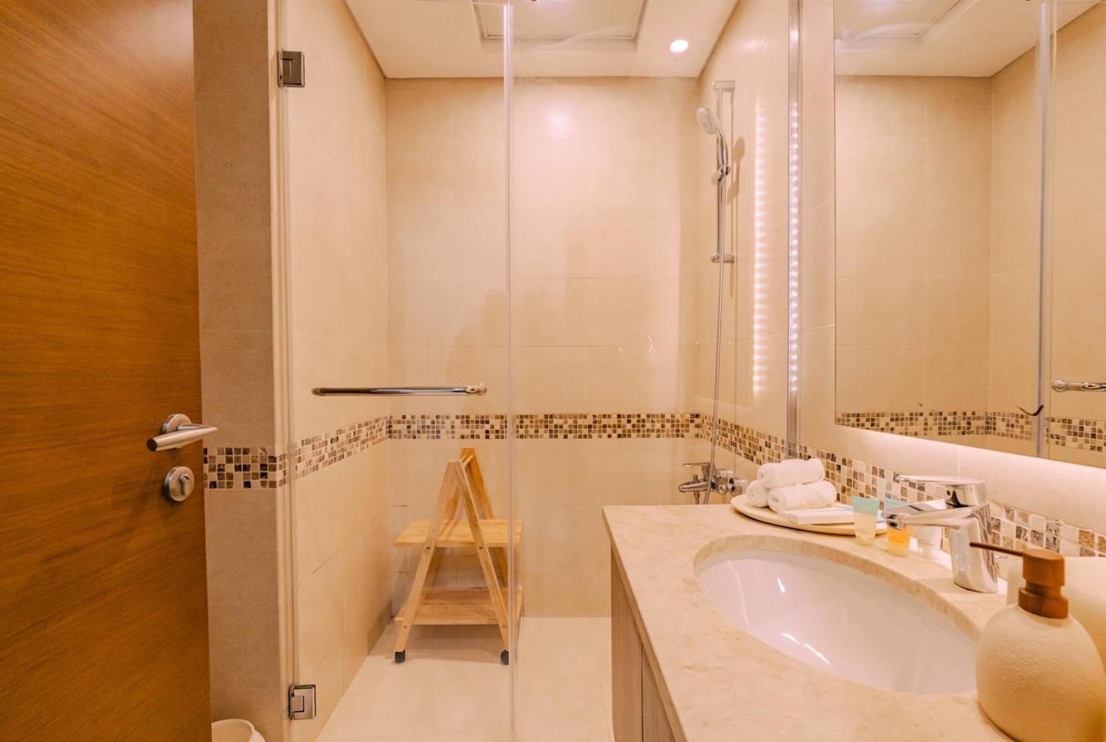 By Otolo Homes With Free Yas Theme Park Tickets * Abu Dhabi
