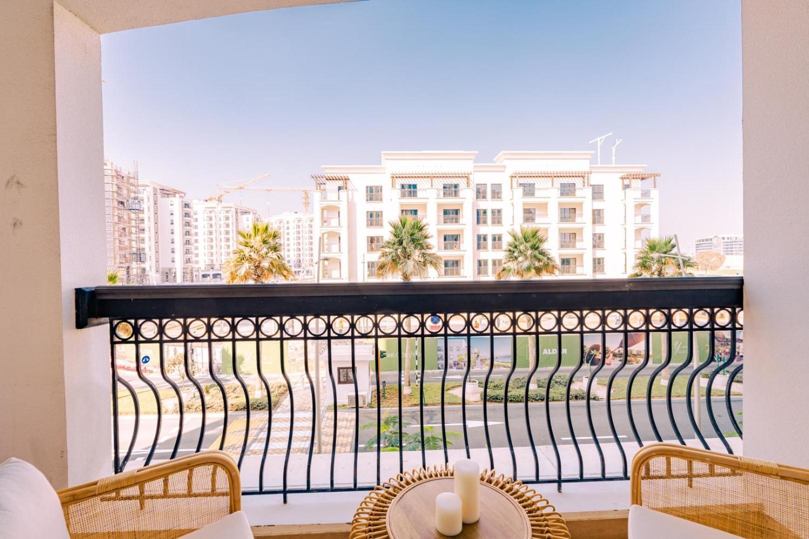 Apartamento By Otolo Homes With Free Yas Theme Park Tickets