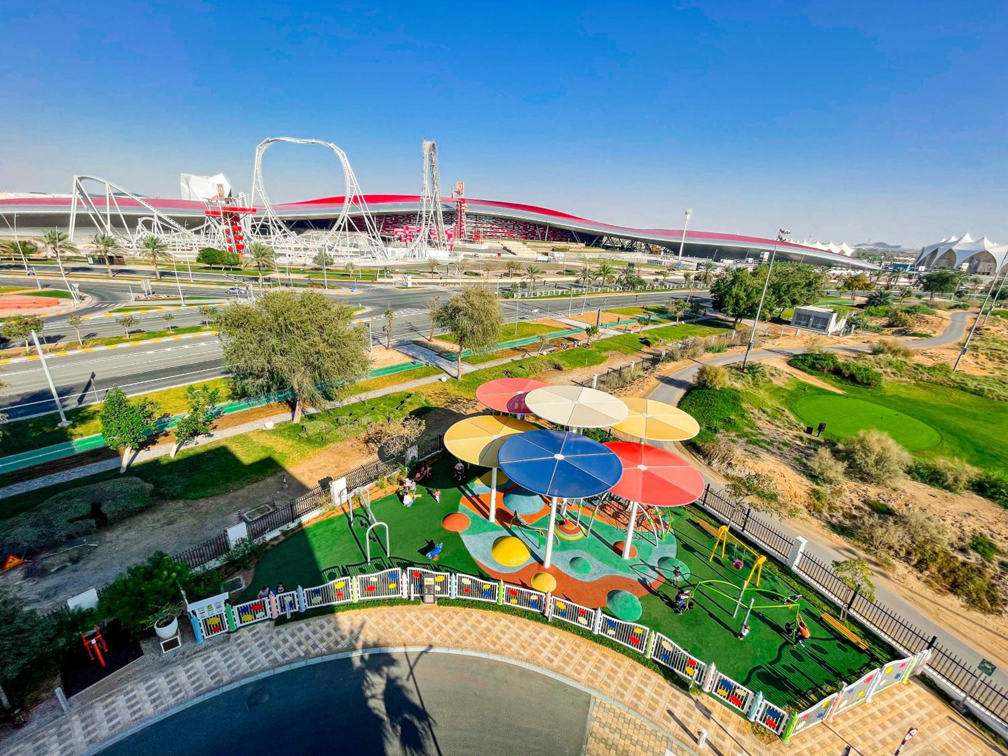 By Otolo Homes With Free Yas Theme Park Tickets Apartamento